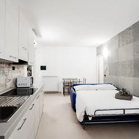 Blue Loft - The House Of Travelers Apartment Como Exterior photo